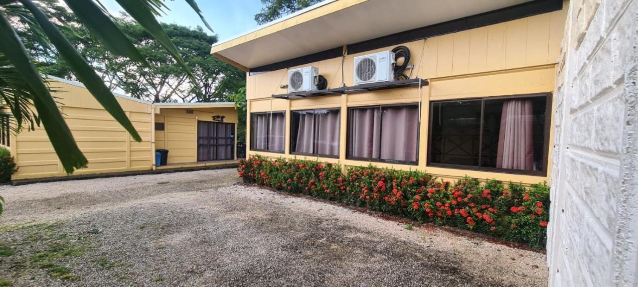 Chalet San Juanillo Exterior photo