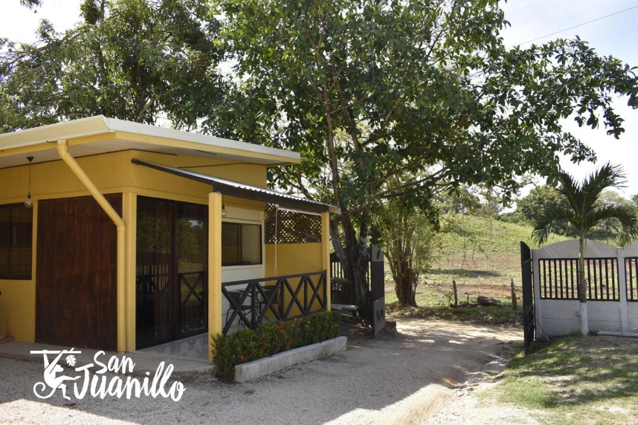 Chalet San Juanillo Exterior photo